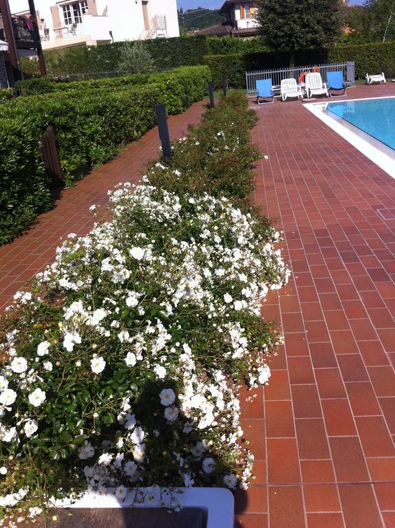 Appartamento Elena Garda  Exterior foto